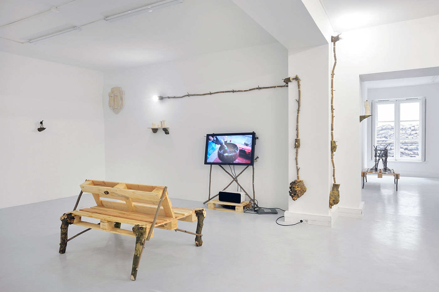 Laurent Tixador - Electroplatane - Exhibition view Galerie in situ - Fabienne Leclerc, Paris