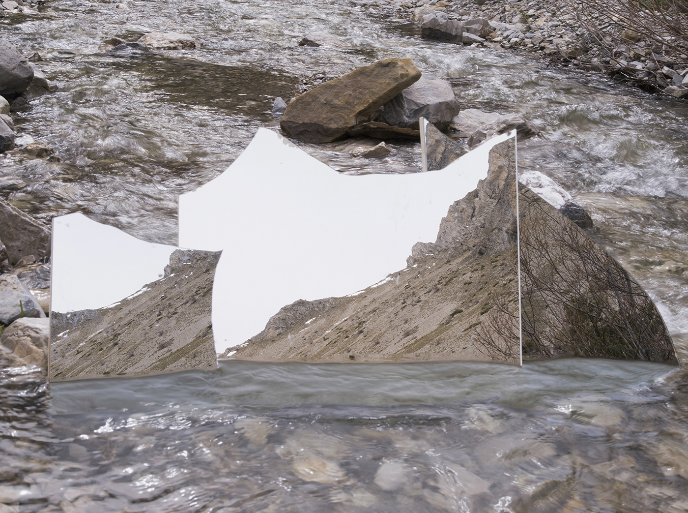 web_rif_blanc_2024_108_x_145_cm_impression_sur_canson_baryta_prestige_ii_340_gr_adagp.jpg
